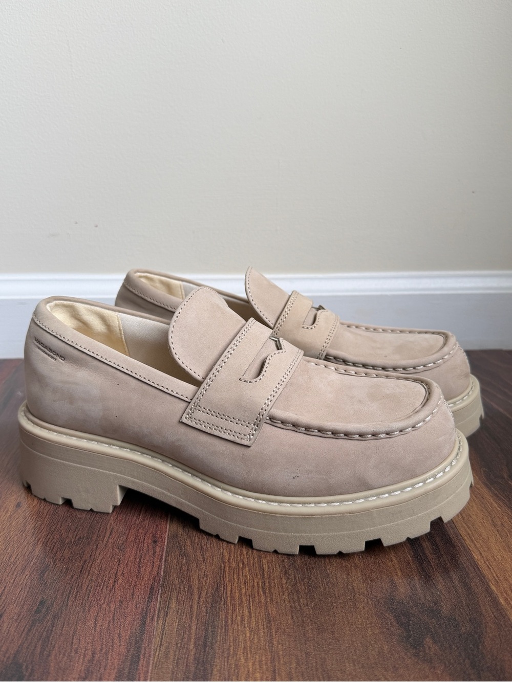Vagabond Womens 8 Sand Nubuck Cosmo 2.0 Chunky Platform Penny Loafer Casual